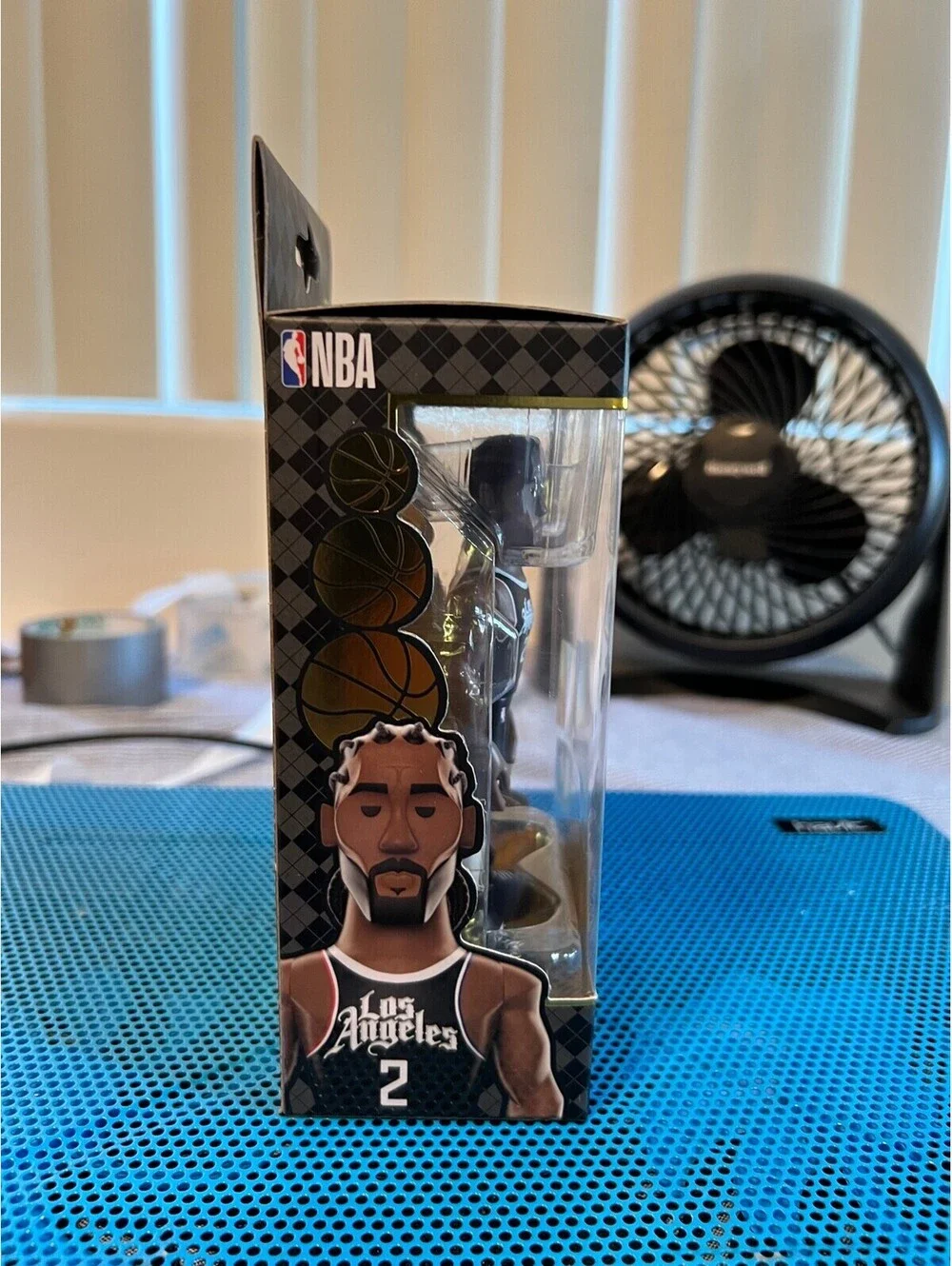 HOLLYWOOD EXCLUSIVE ONLY 3,000 PIECES Kawhi Leonard Funko Gold Clippers NBA #2